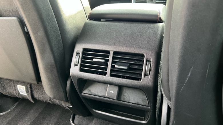 Land Rover Discovery Sport 2.0 D240 R-Dynamic HSE 5dr Auto Diesel Station Wagon